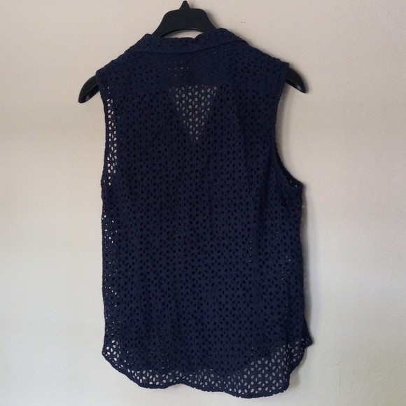 Lauren Ralph Lauren Blouse Size XXL Navy Blue Eyelet Sleeveless Button Front - Picture 4 of 7